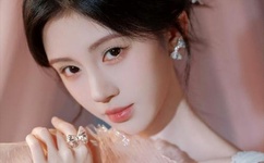 偷拍亚洲制服另类无码专区